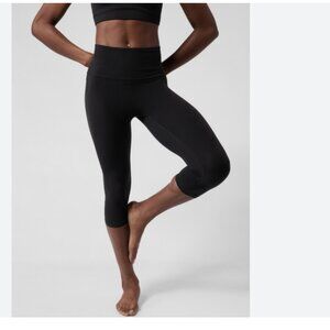 Athleta ultra high rise elation capri Black Leggings l large